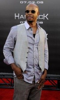 Damon Wayans Sr. accuses critics of 'twisting' his words after Bill Cosby rape comments