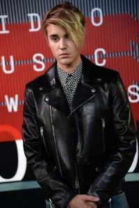 Bieber on not being in a relationship: 'I got my heart broken'