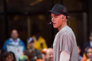 Watch: Justin Bieber struggles to shotgun a beer