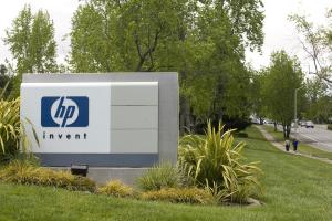 Hewlett-Packard cuts up to 30,000 more jobs