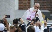Pope Francis caps off U.S. visit with prison visit, mass
