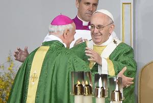 Kentucky clerk Kim Davis says she met Pope Francis