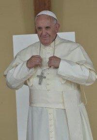 Catholic comedians Jimmy Fallon, Conan O'Brien, Jimmy Kimmel urged to play nice during pope's visit