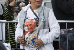 Pope Francis blesses DC Metro and its fare cards