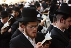 Rosh Hashanah, first month of Jewish year, begins Sunday