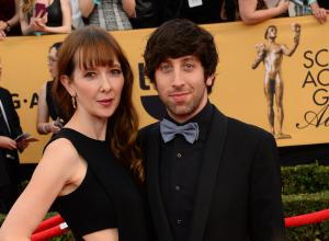 'Big Bang Theory' star Simon Helberg to narrate 'Secrets of the Universe' documentary