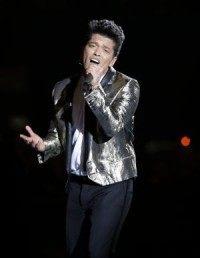 Bruno Mars invited to perform during 2016 Super Bowl  halftime show
