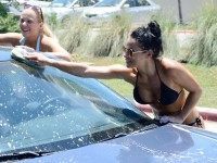 Car wash (MarkScottAustinTX / Flickr / CC / Cropped)