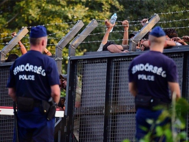 HUNGARY-EUROPE-MIGRANTS-SERBIA-BORDER-Getty-640x480.jpe