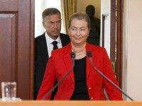 Kaci Kullmann Five, head of the Norwegian Nobel Committee, arrives to announce the winner of 2015 Nobel peace prize during a press conference in Oslo, Norway, October 9, 2015.