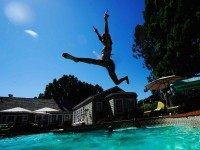 Pool (Kevork Djansezian / Getty)