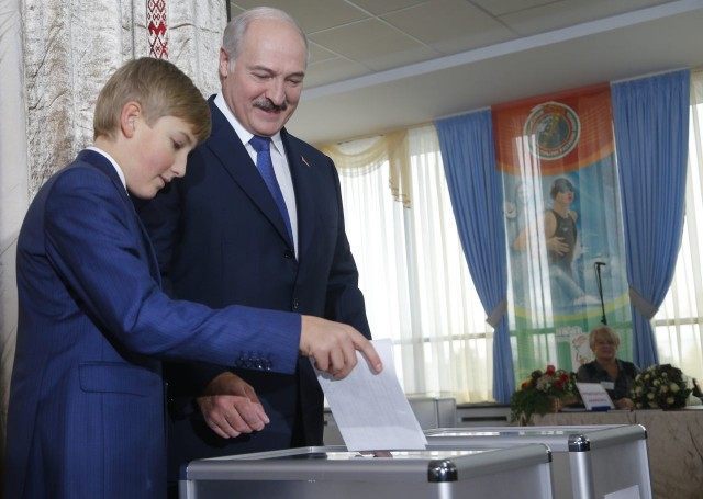 Alexander Lukashenko, Nikolai Lukashenko