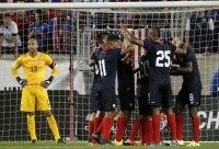 Joel Campbell, Tim Howard