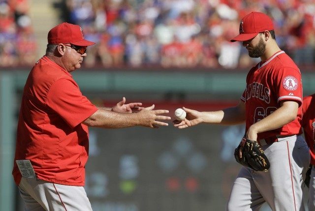 Mike Scioscia, Cam Bedrosian