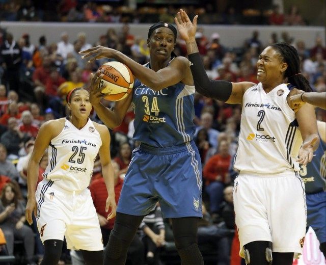 Sylvia Fowles, Erlana Larkins