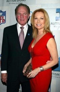 Kathie Lee Gifford honors husband Frank at hall of fame ceremony