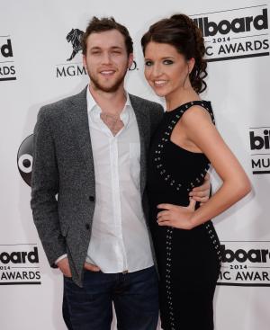 Phillip Phillips marries fiancée Hannah Blackwell