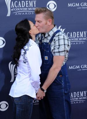 Joey Martin Feek of Joey + Rory fame stops cancer treatment