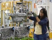 GM, UAW avoid strike with a tentative deal