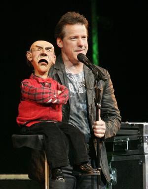 Jeff Dunham, wife Audrey welcome twin sons