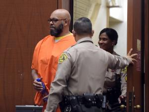Suge Knight, Katt Williams to stand trial for allegedly stealing paparazzo's camera
