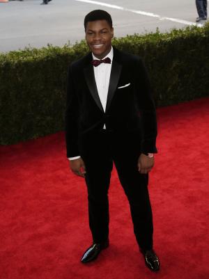 'Star Wars: The Force Awakens' releases epic new trailer