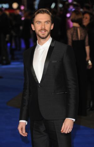 Dan Stevens joins Anne Hathaway in sci-fi film 'Colossal'