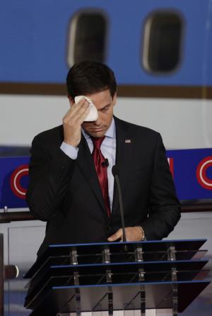 Trump trolls Rubio with water, mocks Rubio's perspiration