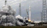 SpaceX sued, accused of failing to pay employee wages