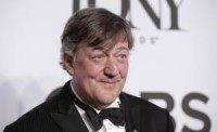 Stephen Fry is leaving British panel show 'QI'