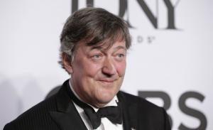 Stephen Fry is leaving British panel show 'QI'