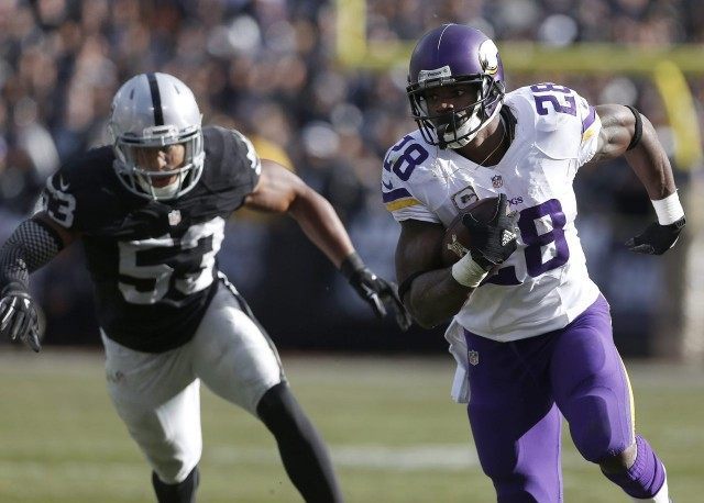 Adrian Peterson, Malcolm Smith