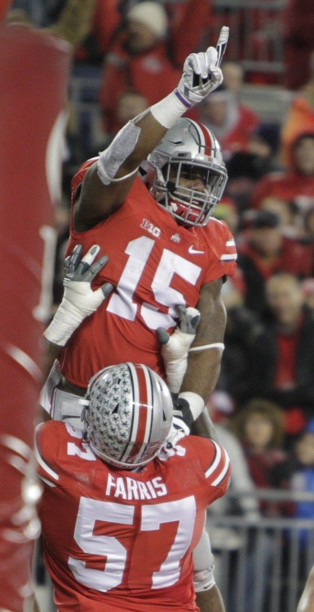 Ezekiel Elliott, Chase Farris