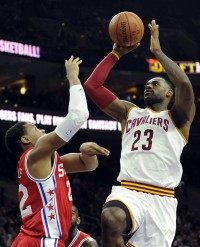 LeBron James, Richaun Holmes