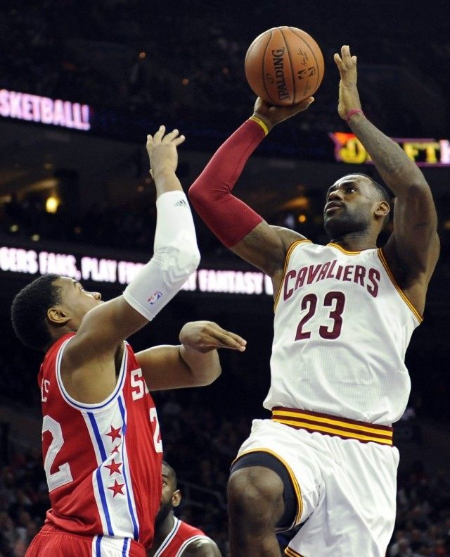 LeBron James, Richaun Holmes