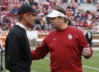 Mike Gundy, Bob Stoo[s