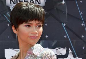 Zendaya releases high fashion 'Close Up' music video