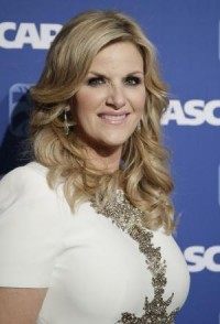 Country star Trisha Yearwood honored as 'voice of a generation'