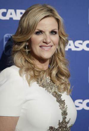 Country star Trisha Yearwood honored as 'voice of a generation'