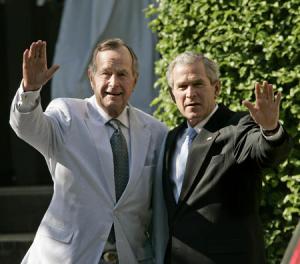 Bush 41 criticizes Bush 43's advisers, including Cheney and Rumsfeld
