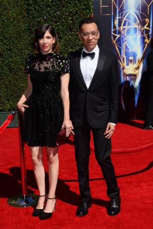 Carrie Brownstein, Amy Poehler lead spontaneous wedding at book tour event