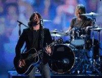 Foo Fighters cancels concert tour in wake of Paris terror attacks