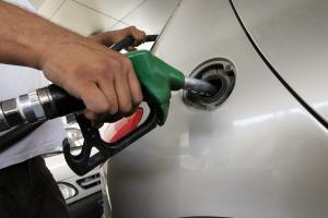 Norwegian petroleum sales dip