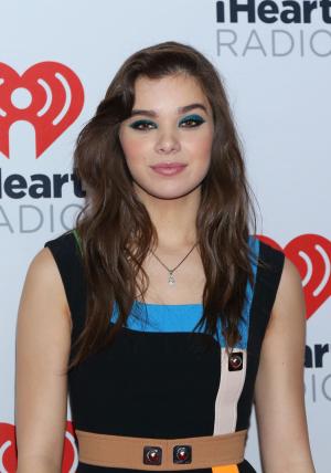Hailee Steinfeld announces debut EP 'Haiz'