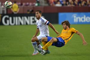 Real Madrid contacts Chelsea's Eden Hazard about transfer