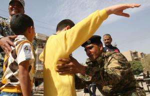 IS warns Ramadi civilians not to raise white flag in pending offensive