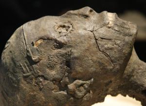 Infrared scans point to hidden chamber in King Tut's tomb