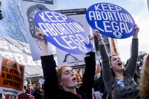 Appeals court strikes down Wisconsin abortion provision