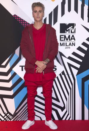 Justin Bieber pays tribute to friend killed during Paris attacks