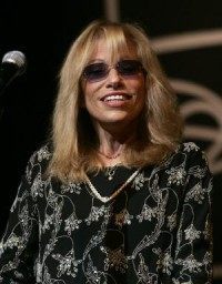 Carly Simon confirms Warren Beatty inspired 'You're So Vain'
